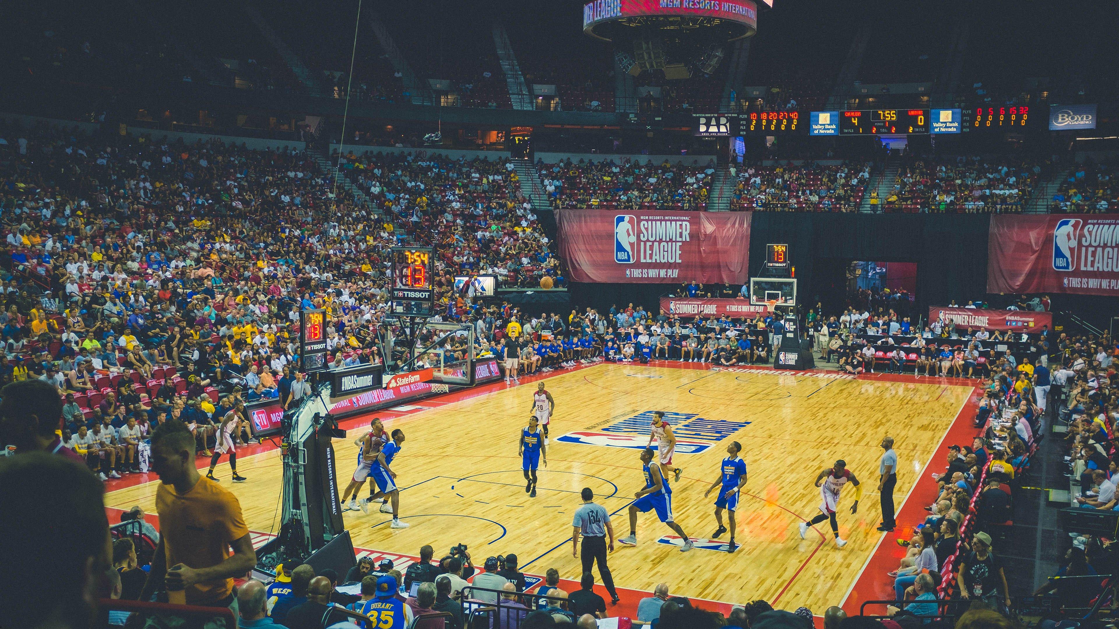 历史性时刻！国王官方视频致敬威少登顶控卫得分王 众星齐聚献祝福